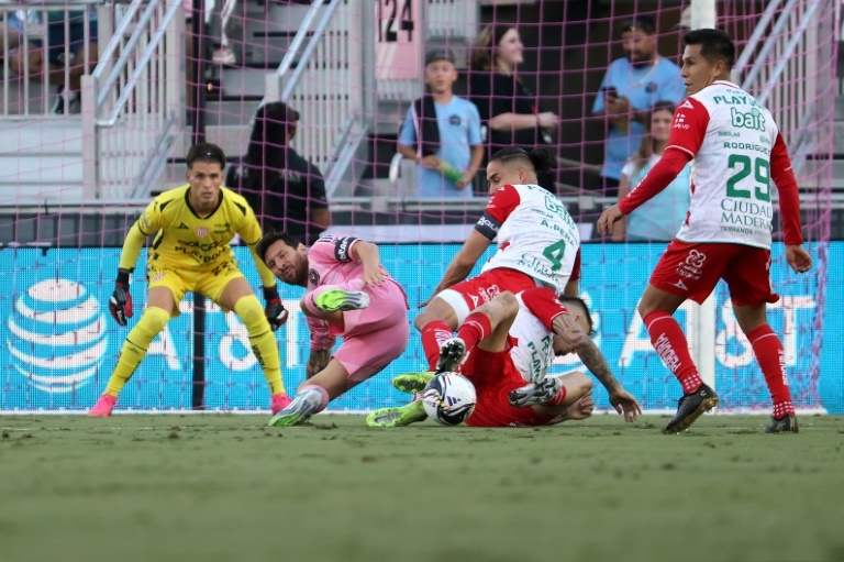 Messi exits with injury in 11th minute of Leagues Cup match