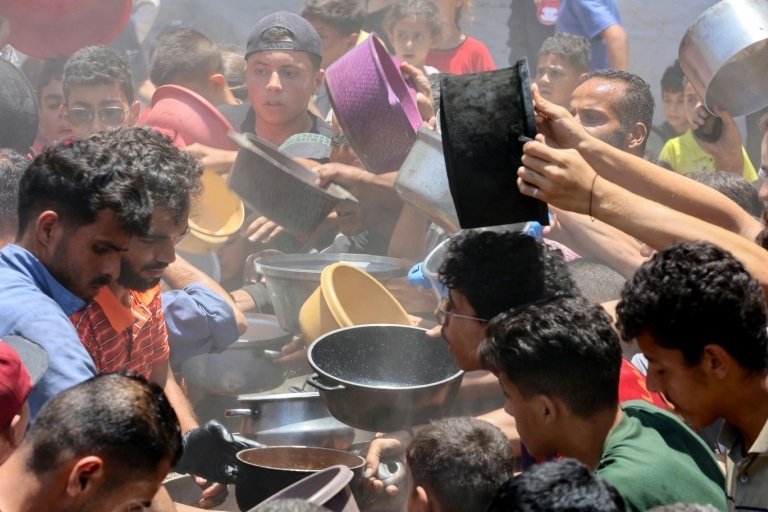 Gaza rescuers say 25 killed by Israeli fire