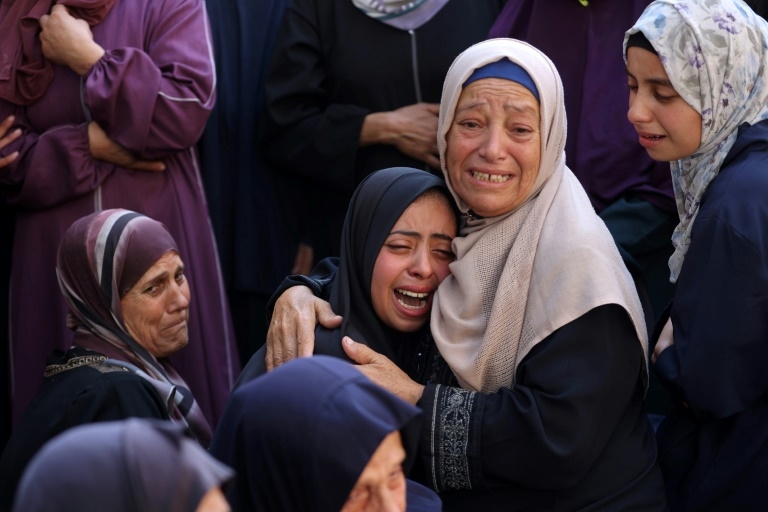 Gaza civil defence says Israeli forces kill 37, including children