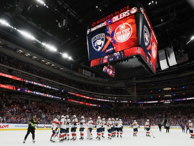 NHL to open season with Blackhawks at champion Panthers