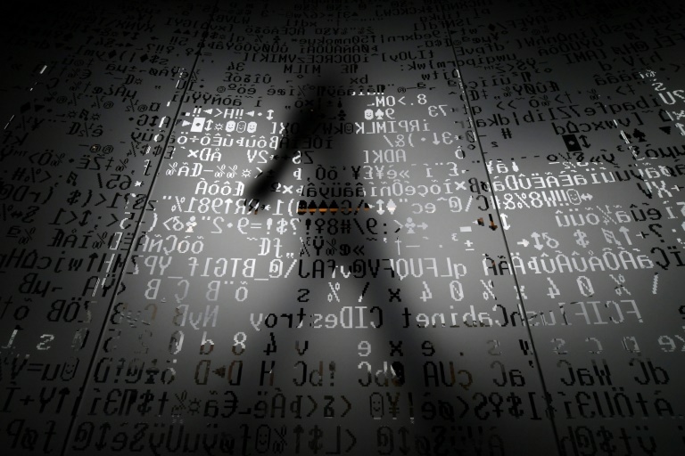 Swiss probe intelligence leaks to Russia