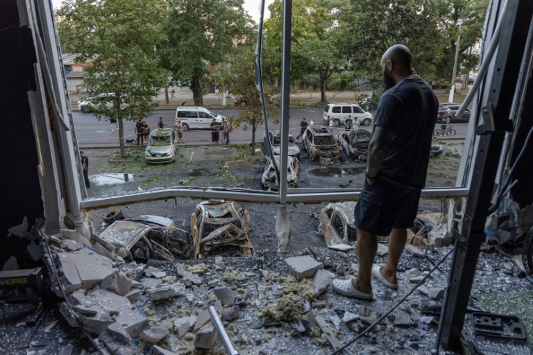 Ukraine demands Zelensky-Putin talks, Russia proposes brief truces