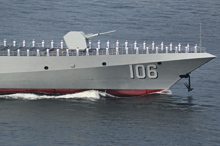 Chinese carrier Shandong moors in Hong Kong on 'great power' visit