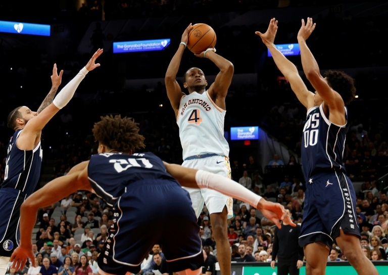 NBA Spurs agree to four-year extension with Fox: reports