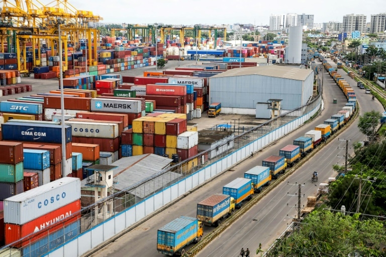 Strike shuts down Bangladesh's biggest port