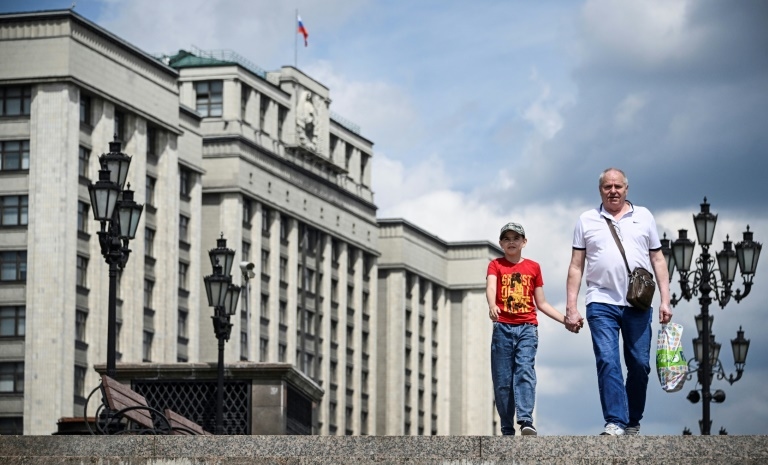 Russia seeks to fine web users searching for content deemed 'extremist'
