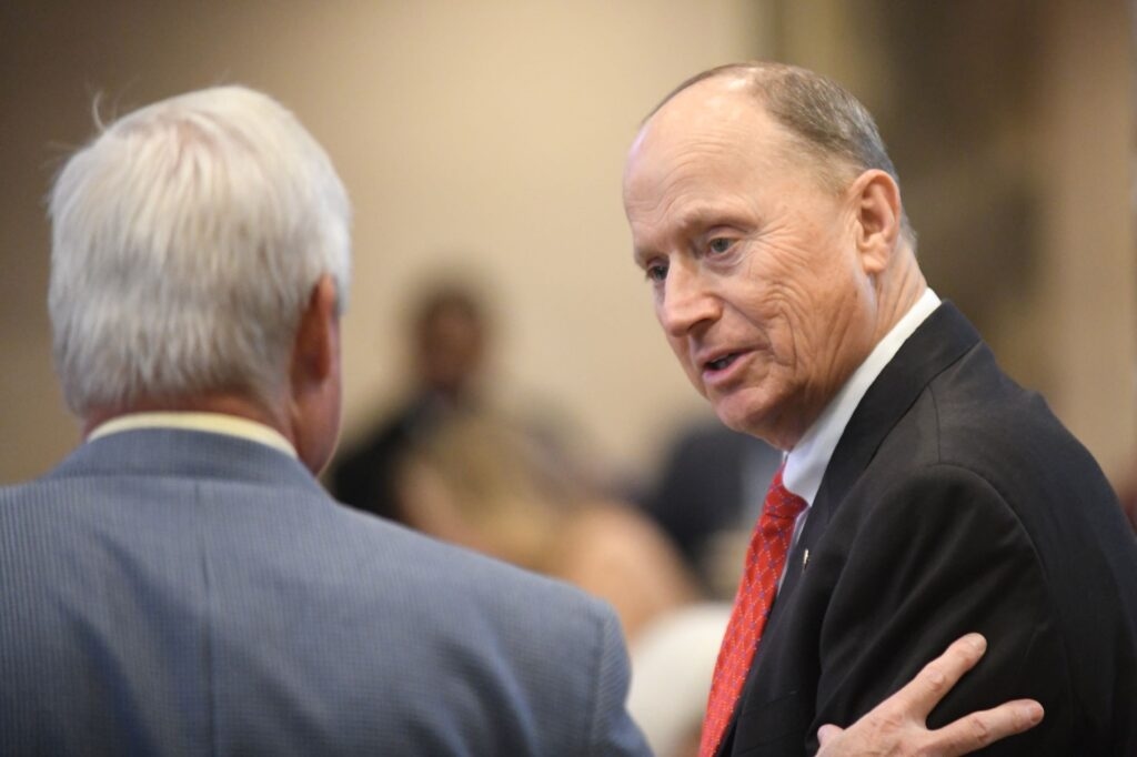 Alabama House committee approves constitutional amendment on school prayer