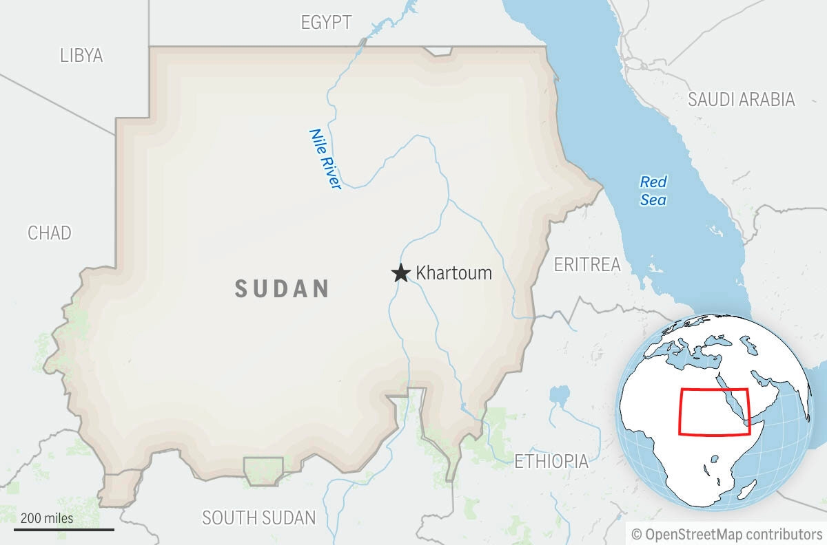 A gold mine collapse kills 11 workers in Sudan