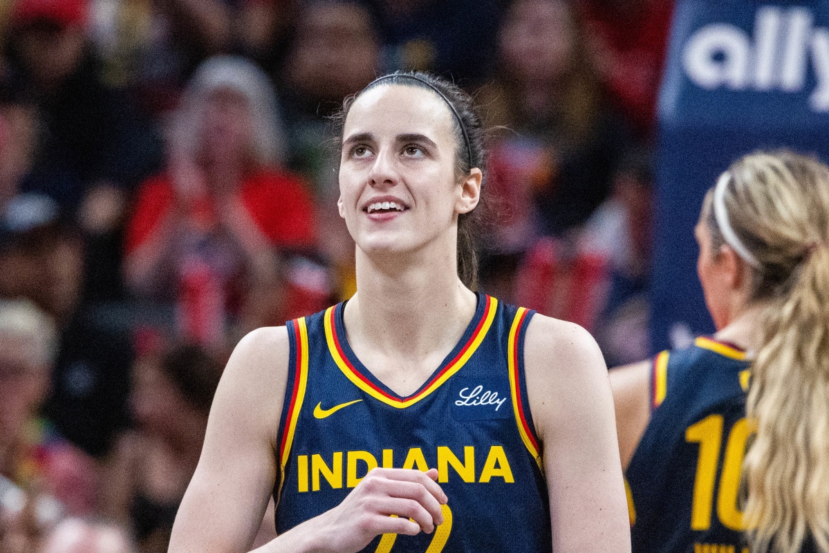 Caitlin Clark Praised for What She Did After Fever's Win Over Liberty