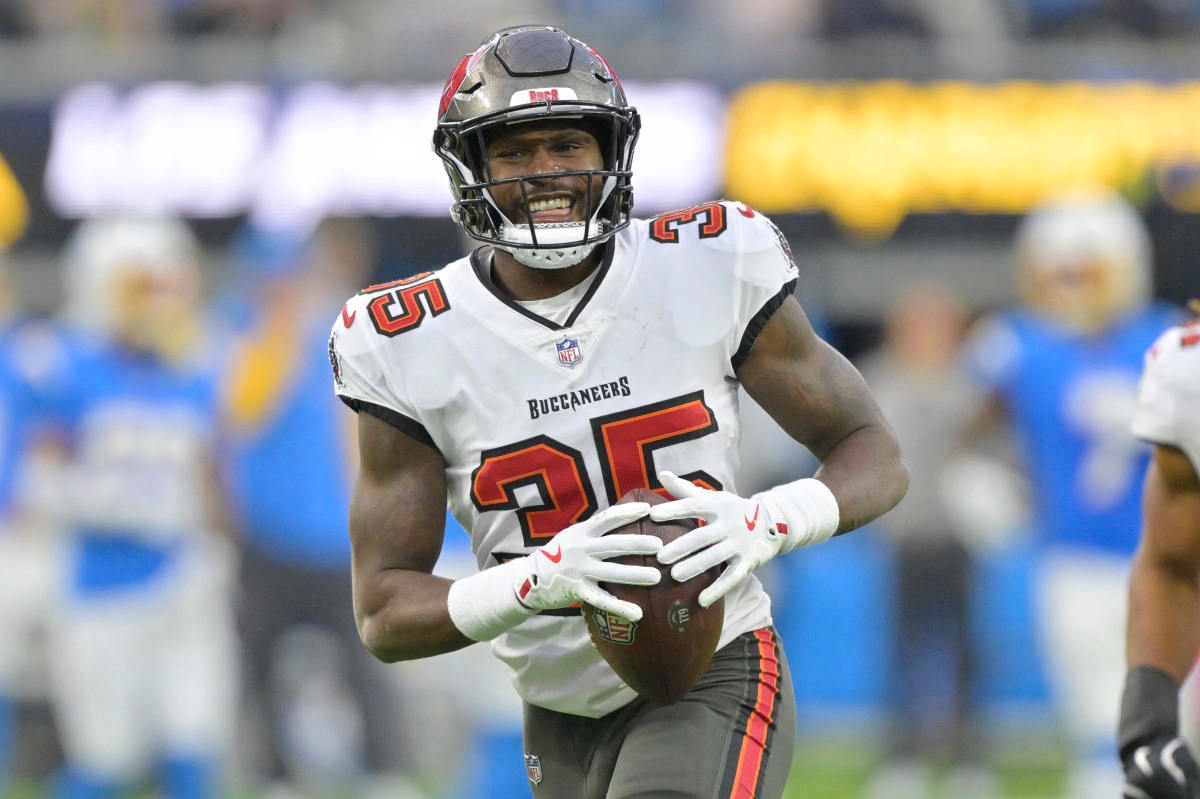Tampa Bay Buccaneers Cornerback Jamel Dean Named Top 20 in Position Rankings