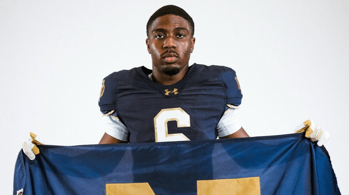 Wide Receiver Brayden Robinson Commits To Notre Dame