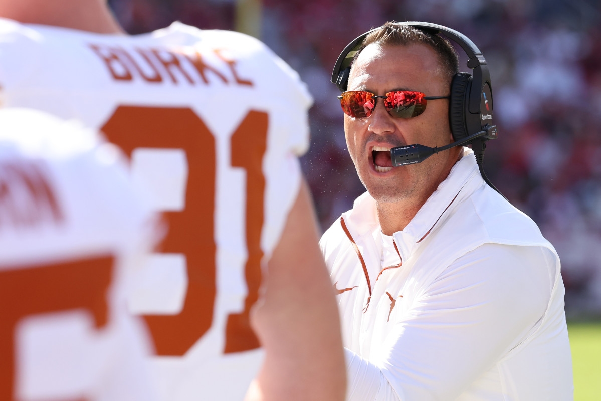 Texas Earns Commitment From Top 10 College Football Recruit