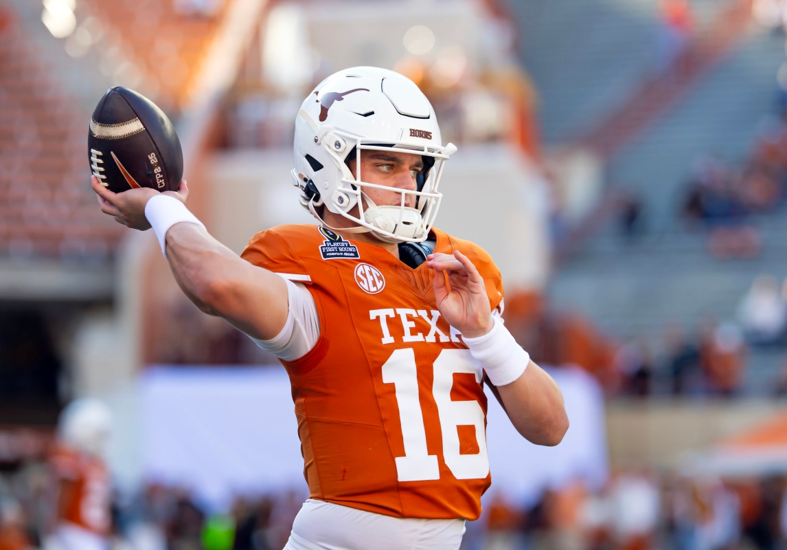 Arch Manning Sends Clear Message on Texas' WR Room