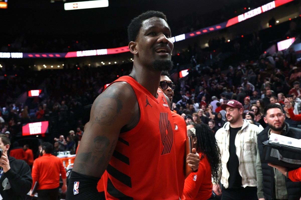 Deandre Ayton's Latest Post Turns Heads Amid Lakers' Pursuit on Tuesday