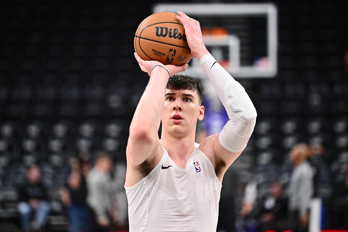 Lakers Mocked After Signing 'First Call' Free Agent