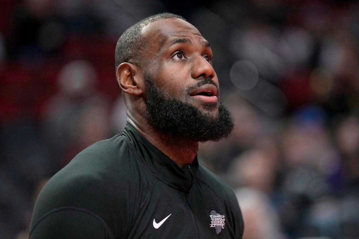Kobe Bryant's Former Teammate Sends Message to LeBron James on Tuesday