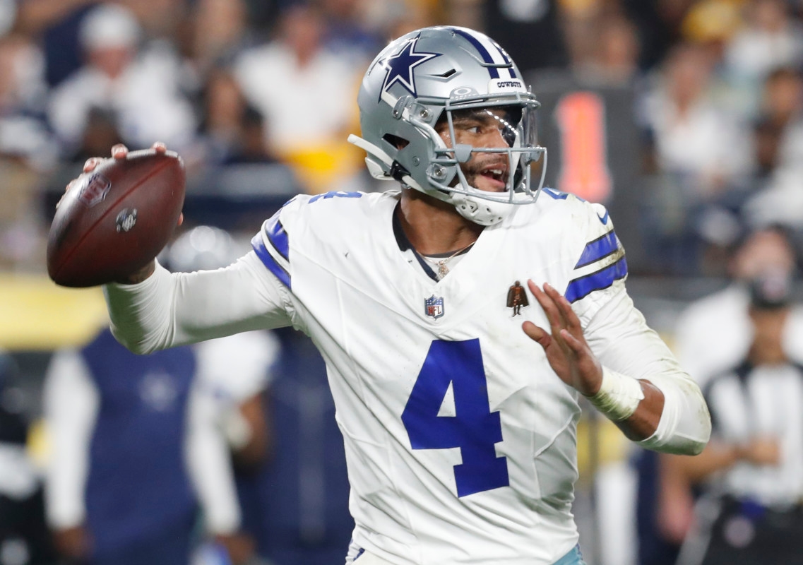 Cowboys' Dak Prescott Earns Shocking 'Steal' Ranking in Fantasy Football Projections