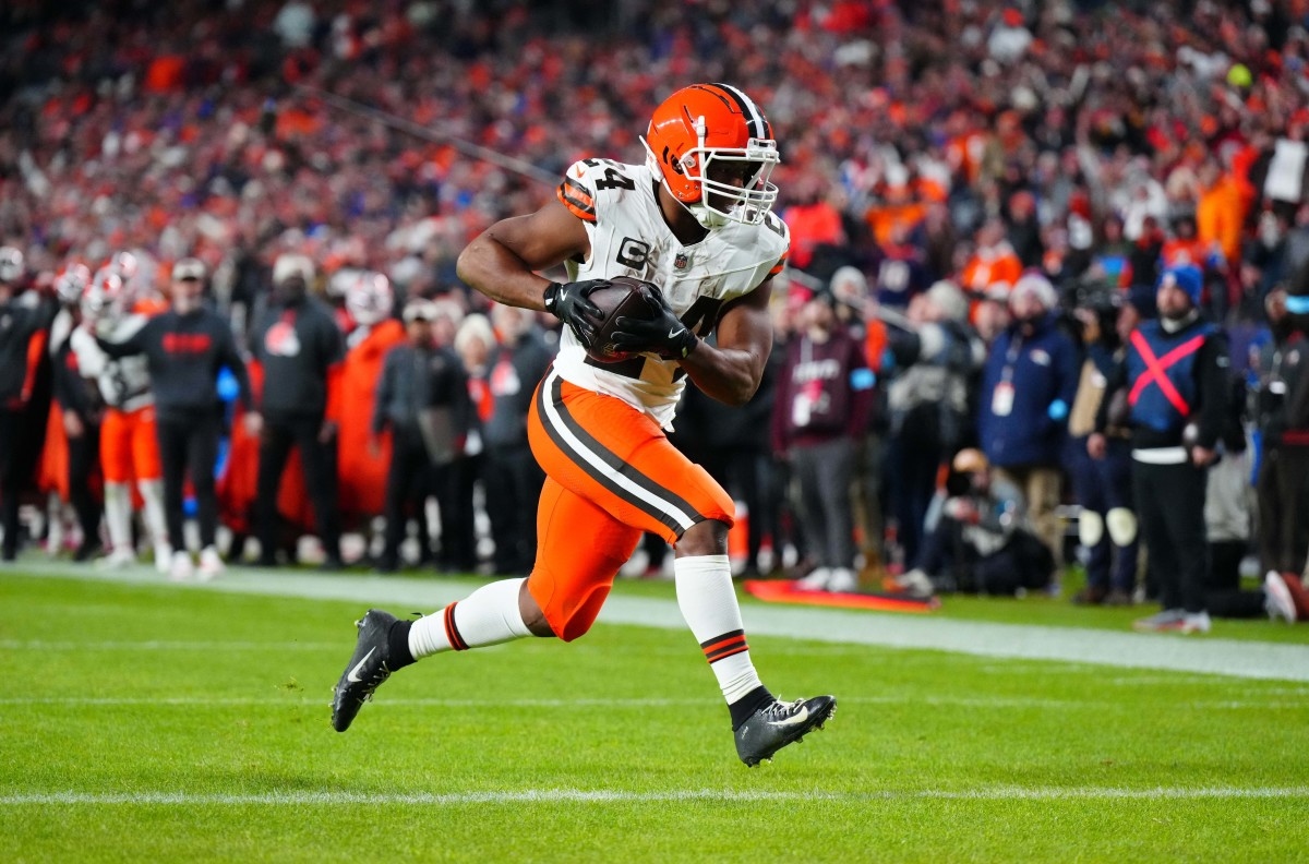 Analyst Offers Brutal Nick Chubb Take as Running Back Departs Browns