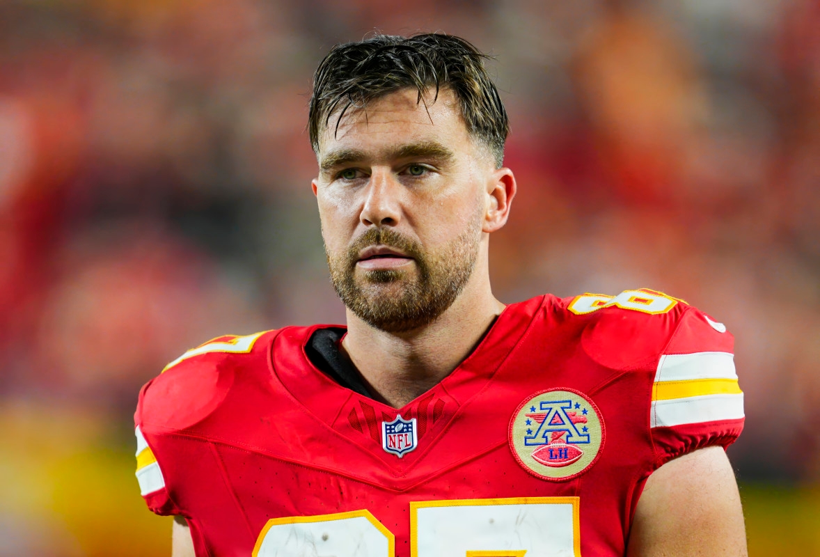 Steve Spagnuolo Pokes Fun At Chiefs' Travis Kelce