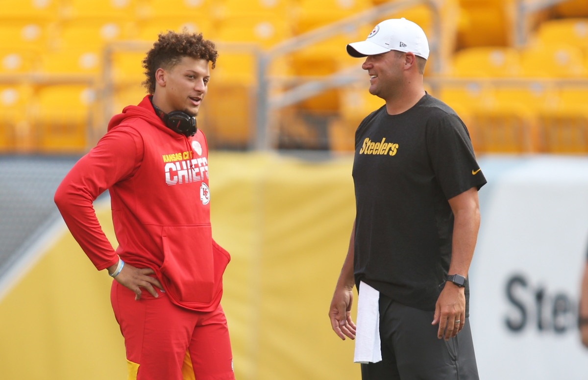 Ben Roethlisberger Makes Clear Choice Between Patrick Mahomes, Aaron Rodgers