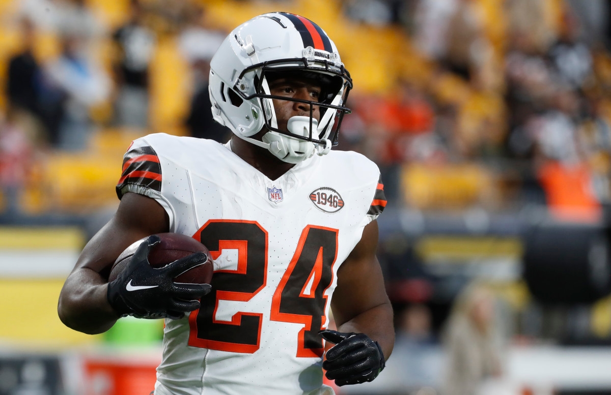 Insider Expects Nick Chubb to Return to Browns for One Reason