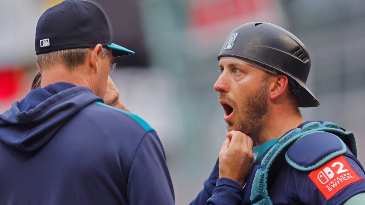Mitch Garver Injured, Leaves During Seattle Mariners Loss