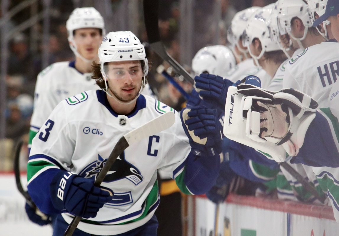 Former NHL Executive Weighs In on Quinn Hughes' Canucks Future