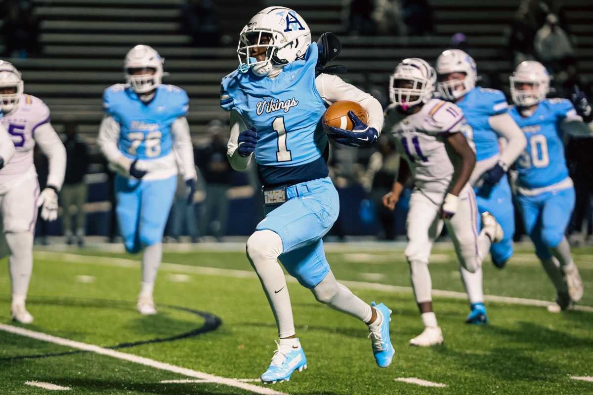 Elite LSU WR Commit Addresses Possible Flip to Hated SEC Rival