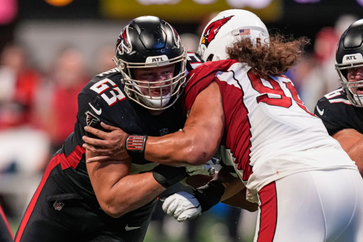 PFF Ranks Chris Lindstrom As The Number One Guard In The NFL