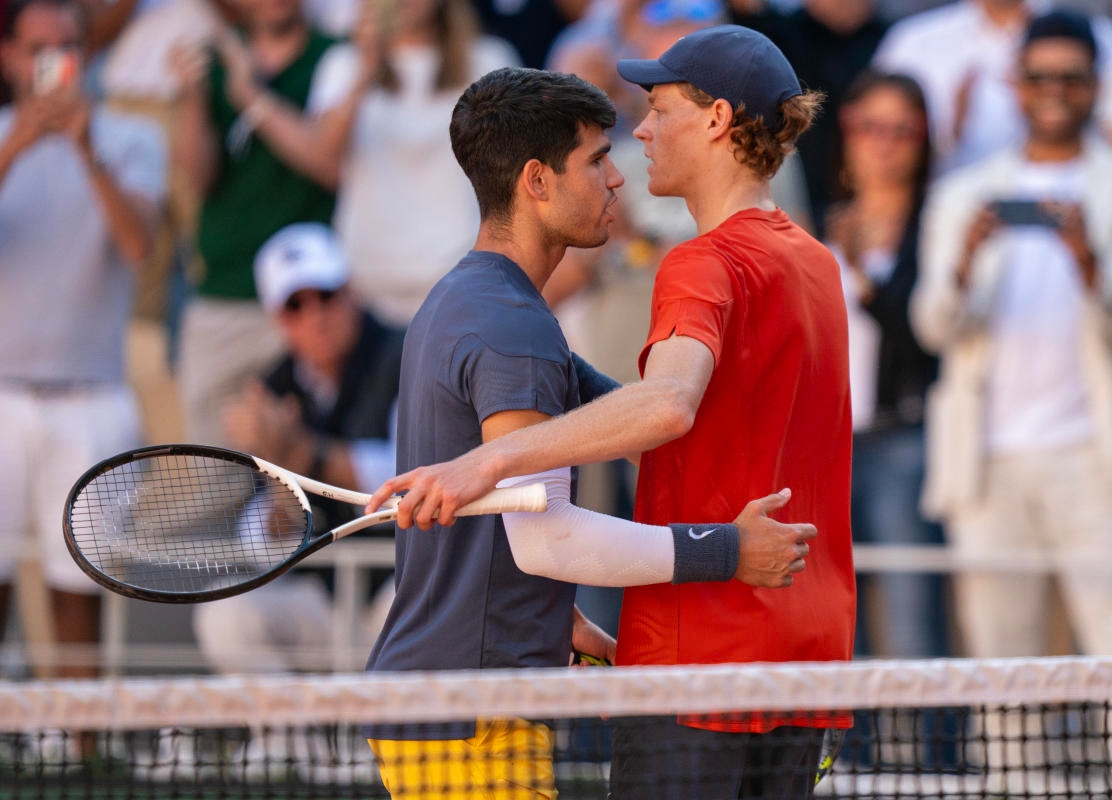 Carlos Alcaraz's Gesture to Jannik Sinner Before Wimbledon Final Is Turning Heads