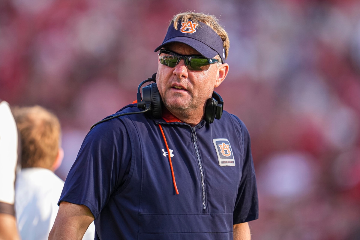 CFB Analyst Names Auburn's 'Achilles Heel' in 2024