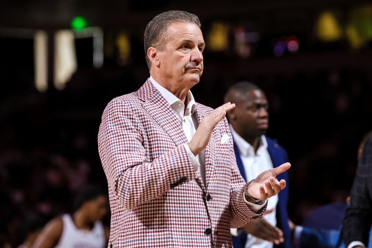 John Calipari Sends Strong Message About Lakers' Second-Round Draft Pick