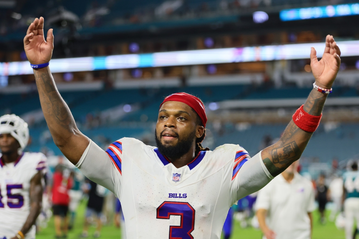 Bills' Damar Hamlin Announces Plans to Write a Book