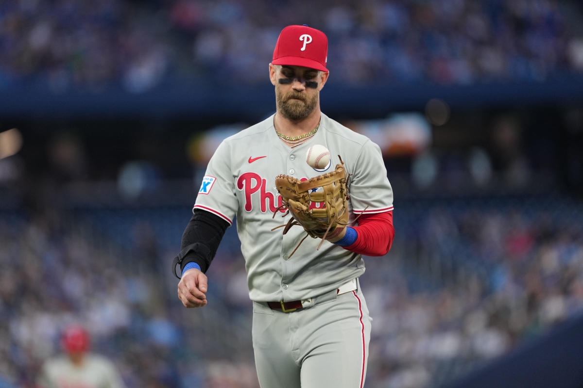 Phillies' Rob Thomson Announces Bryce Harper News Before Astros Game