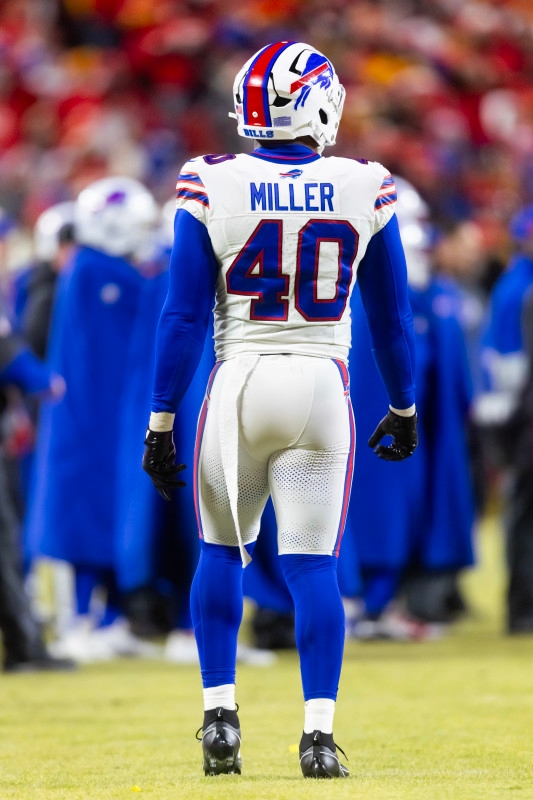 Von Miller Sends First Message to Commanders Fans Following Contract Report