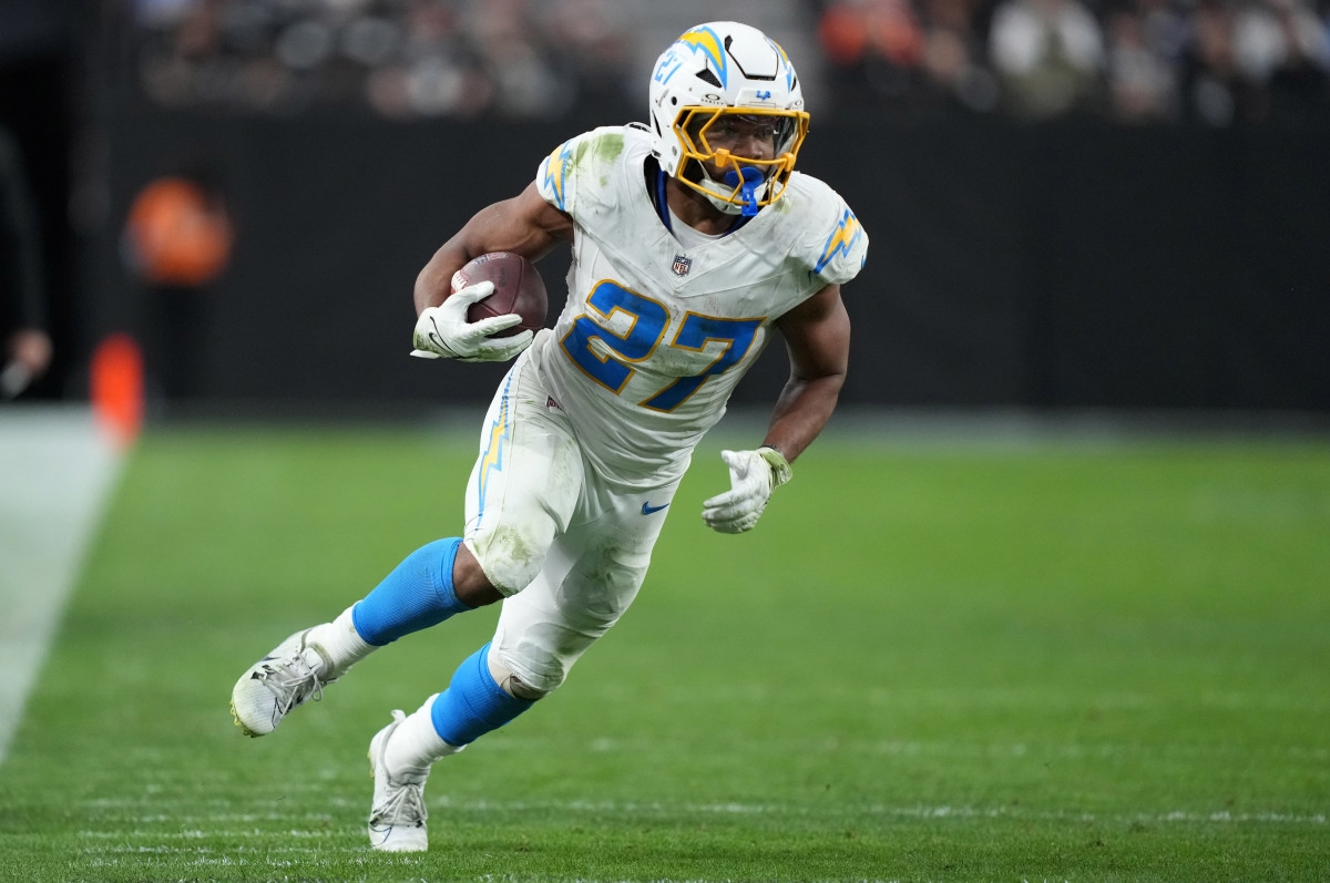 Broncos' J.K. Dobbins Takes Shot at Chargers