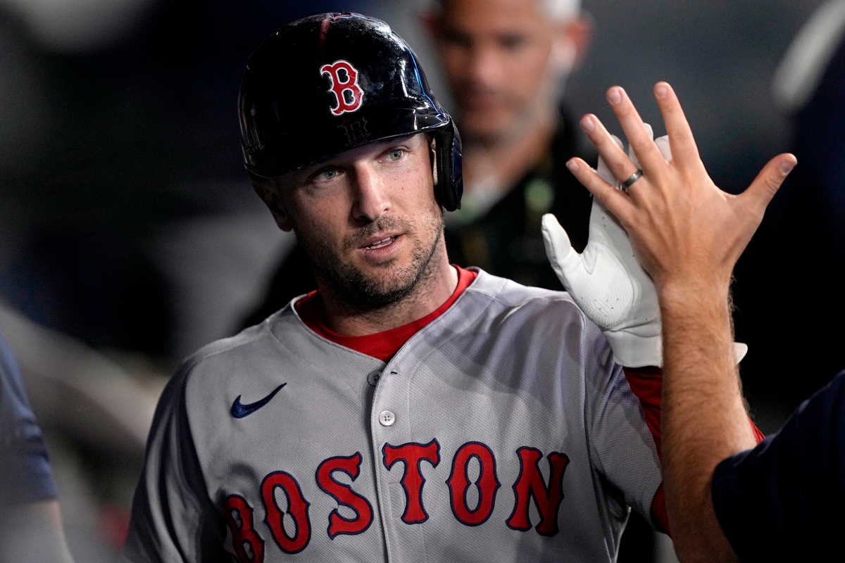 Trade Idea Moves Red Sox Third Baseman Alex Bregman to Cubs