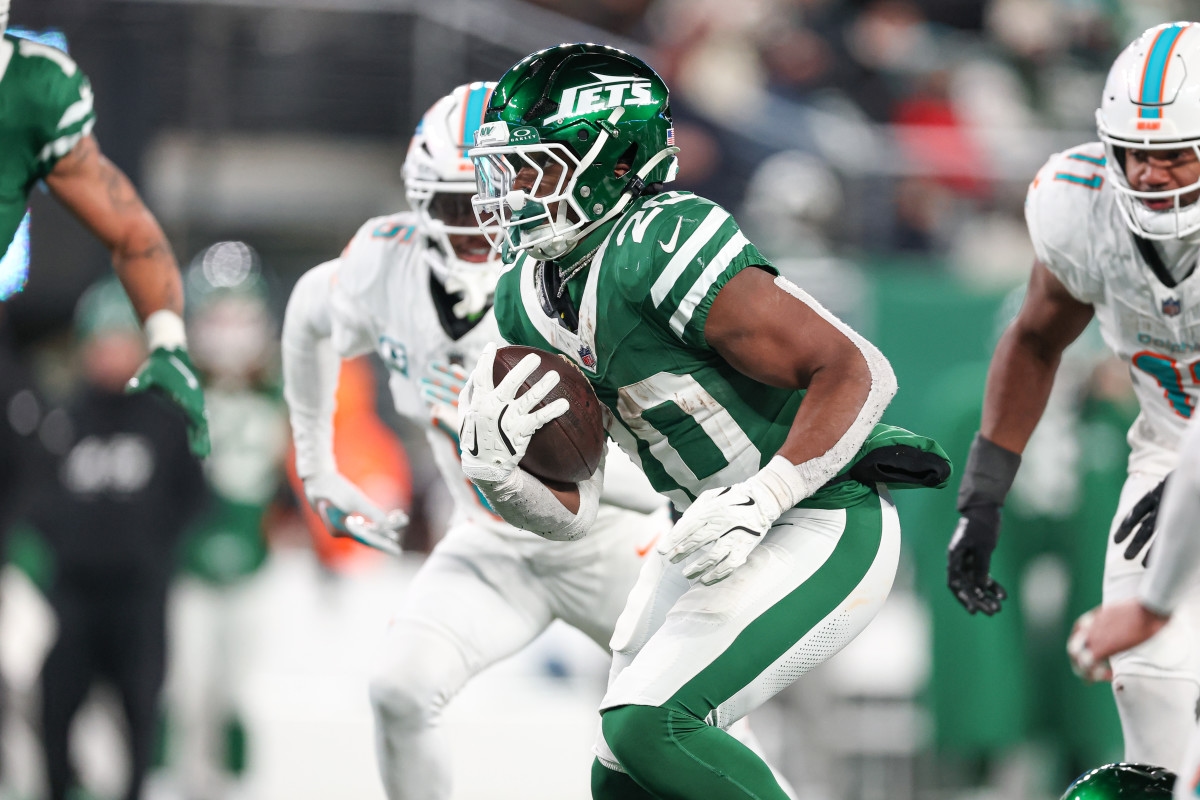 Jets' Breece Hall Gets More Bulletin Board Material Ahead Of Contract Year