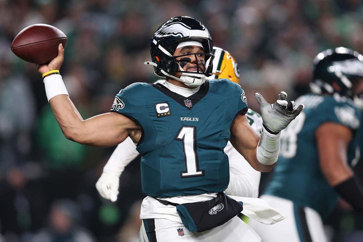 Eagles' Jalen Hurts Text Kills Peyton Manning's QB Rankings