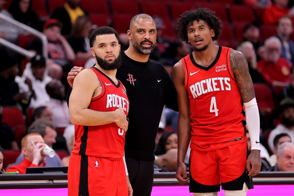 Houston Rockets Signing Three Players