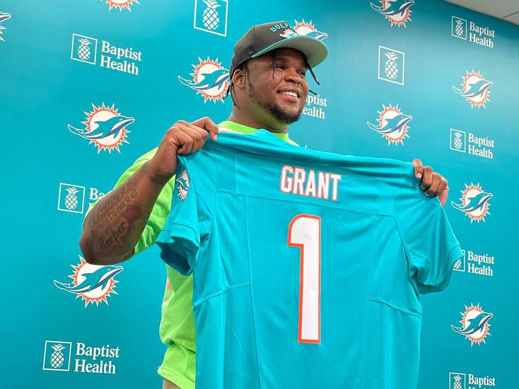 Dolphins' 2025 First-Round Pick Predicted To Be a Bust