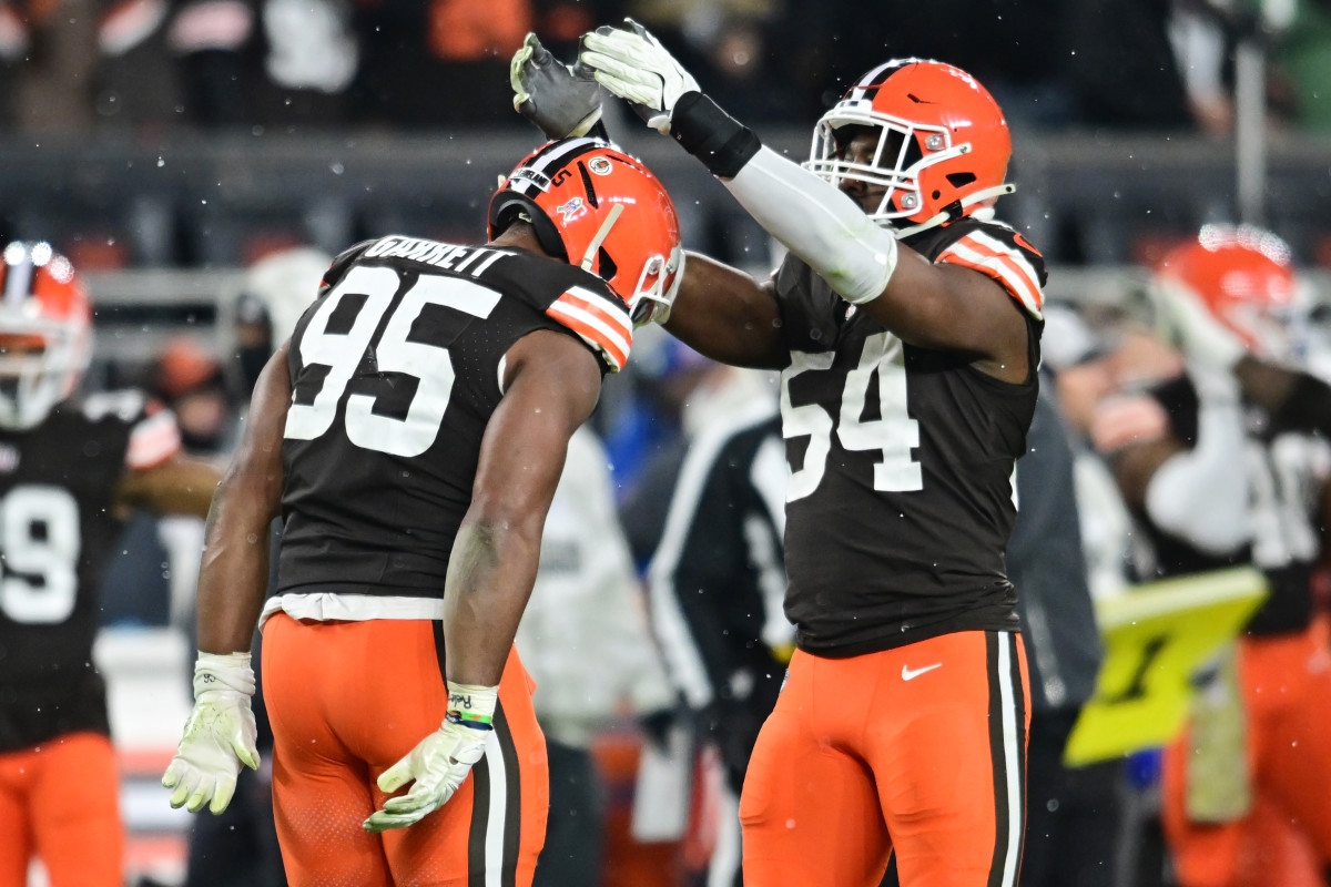 Browns Shakeup Defensive Front After Cutting Super Bowl Champion