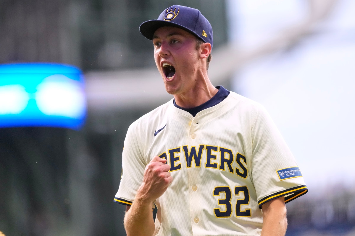Pedro Martinez Gives High Praise of Brewers Rookie Sensation