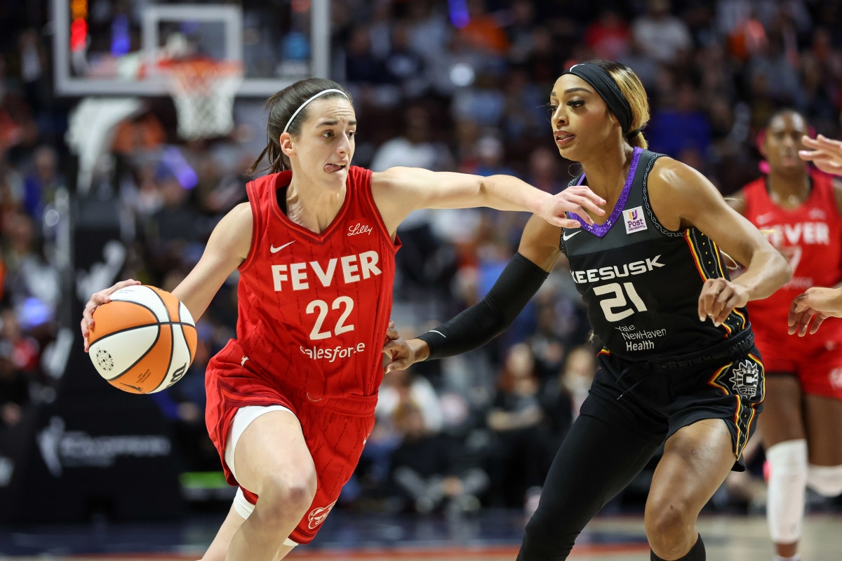 Caitlin Clark Book Author Details Serious Confrontation With DiJonai Carrington
