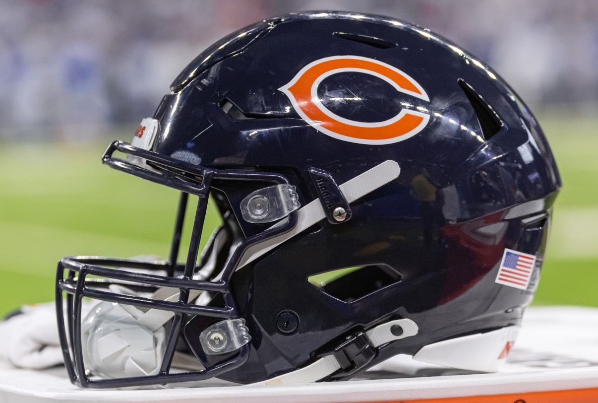 Jeremiyah Love Linked to Bears in 2026 Mock Draft