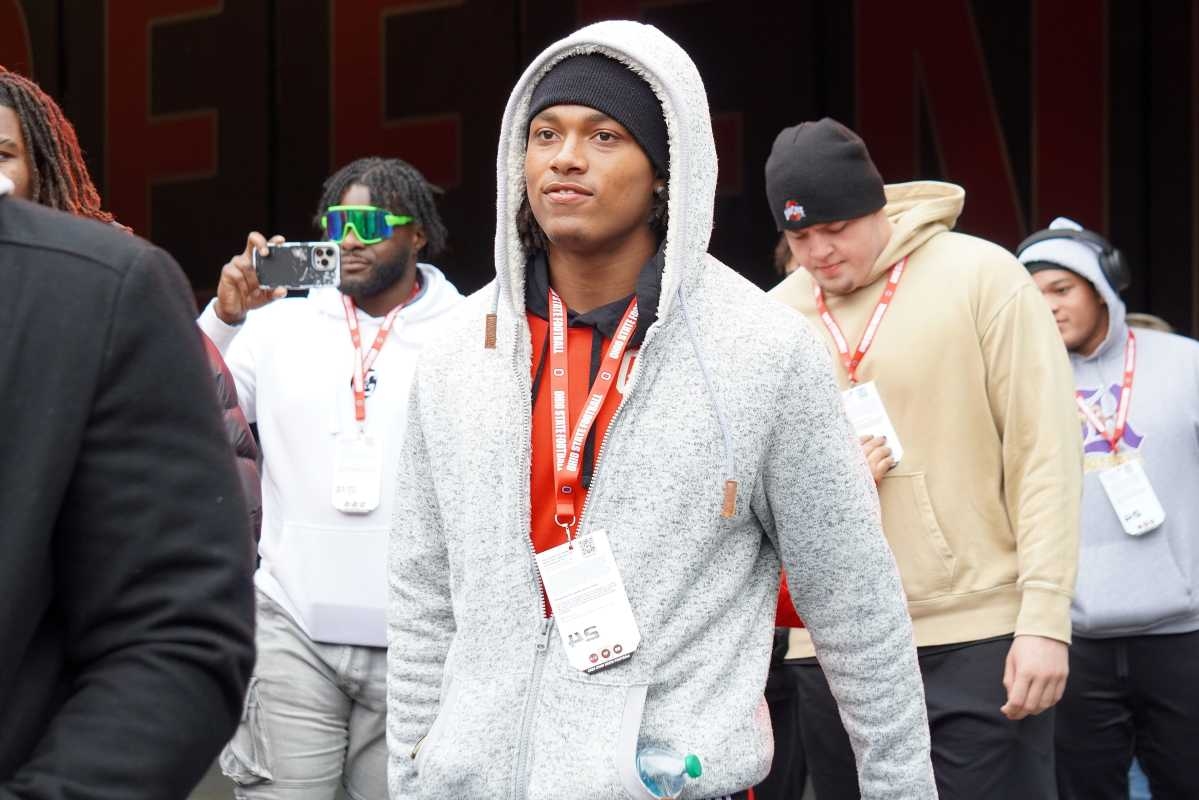 Nation's No. 1 LB Makes Major Commitment Announcement
