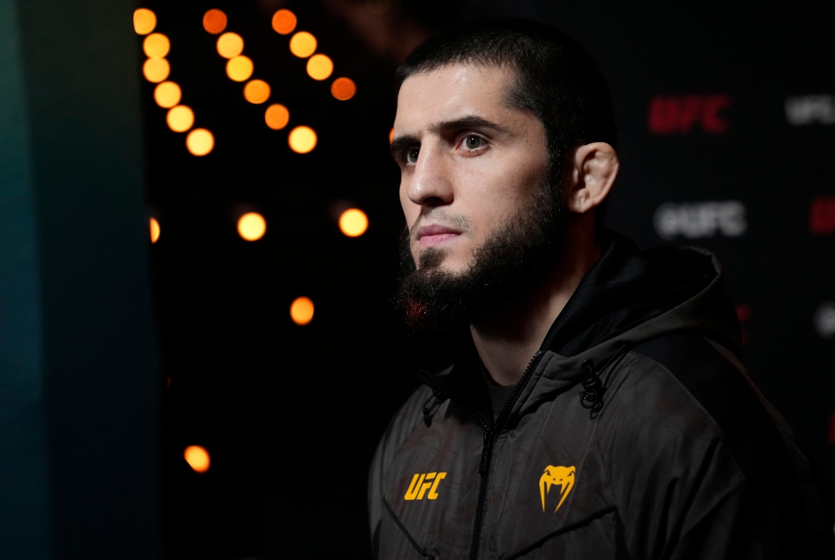 UFC Signs MMA Fighter With Khabib and Islam Makhachev's Coach in His Corner