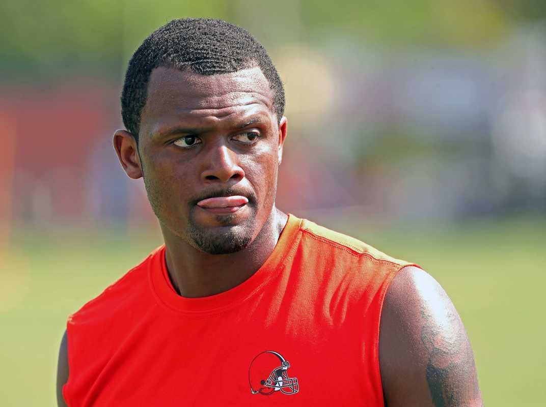 Deshaun Watson Taking Shedeur 'Under His Wing'