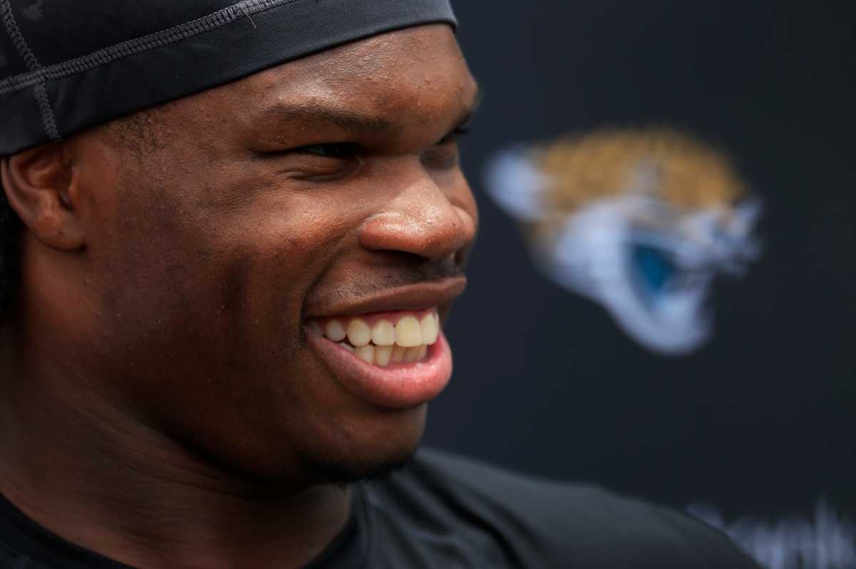Jaguars Pro Bowler Josh Hines-Allen Has Cautionary Travis Hunter Message