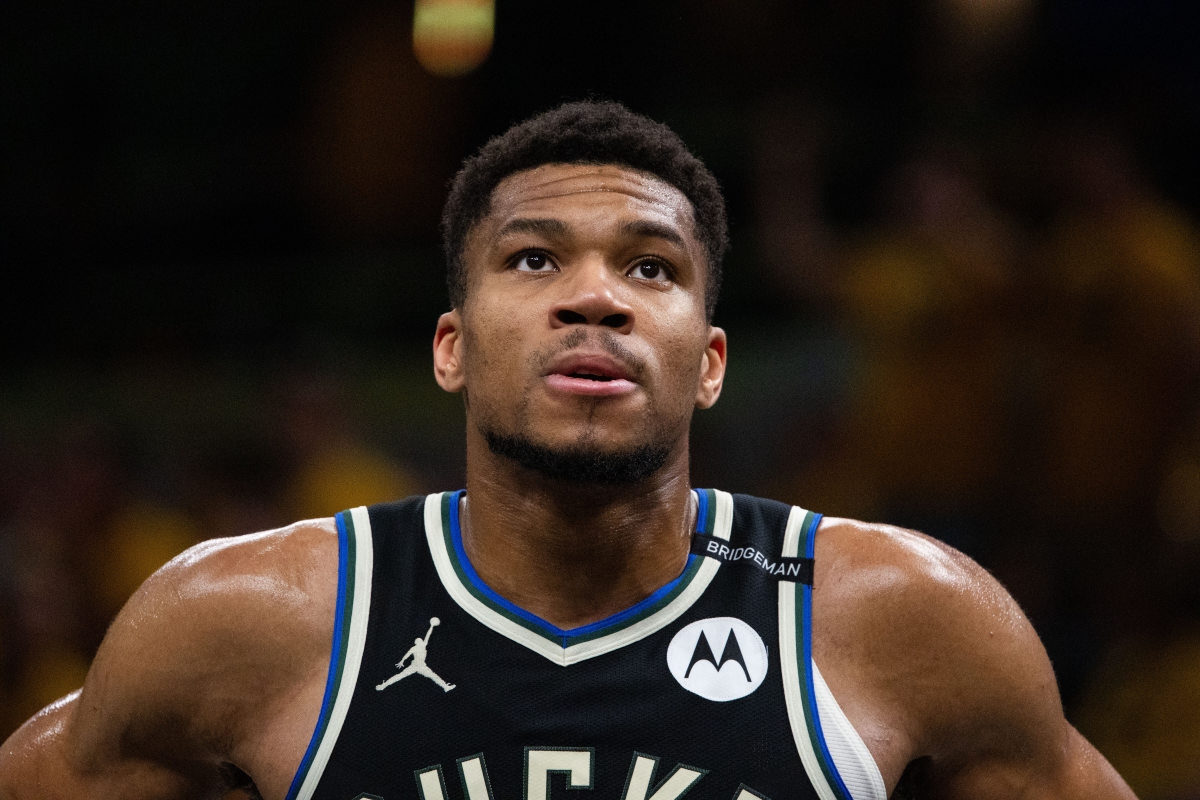 Giannis Antetokounmpo Sends Three-Word Message After Bucks Decision